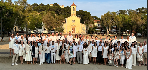 photo de famille des participants à la conférence